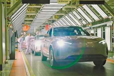 驅(qū)動(dòng)產(chǎn)業(yè)變革 重慶加速建設(shè)國家重要先進(jìn)制造業(yè)中心的汽車產(chǎn)業(yè)實(shí)踐